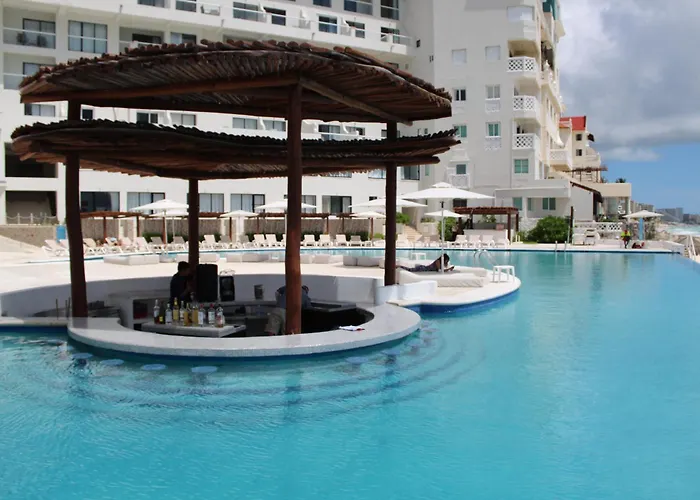 Cyan Cancun Resort & Spa