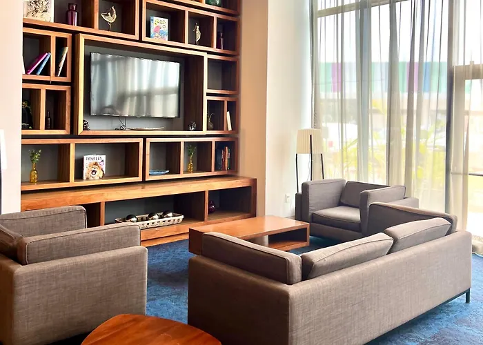 Fiesta Inn Express Cancun Cumbres